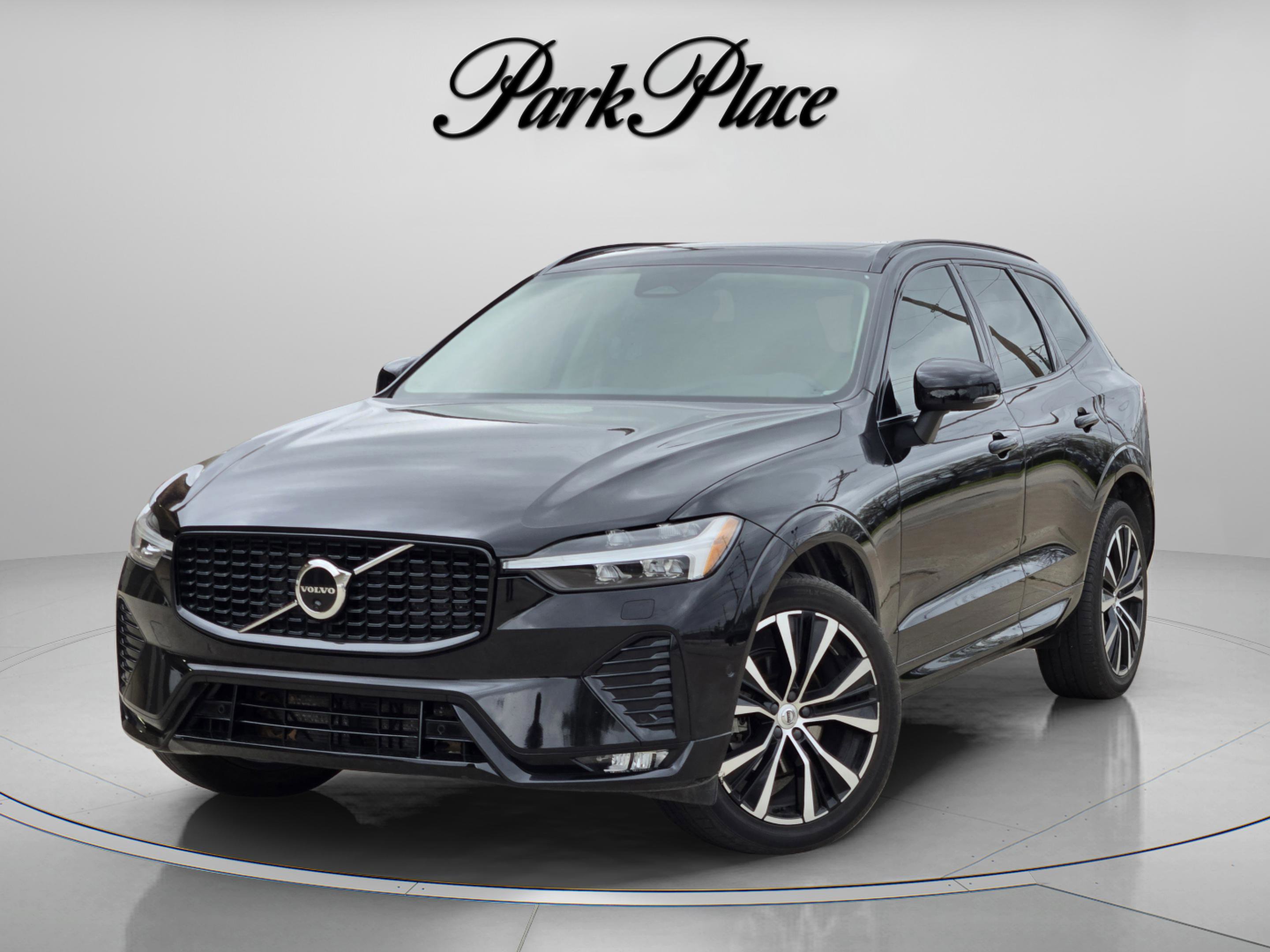 Used 2023 Volvo XC60 B5 Plus w/ Climate Package image 1