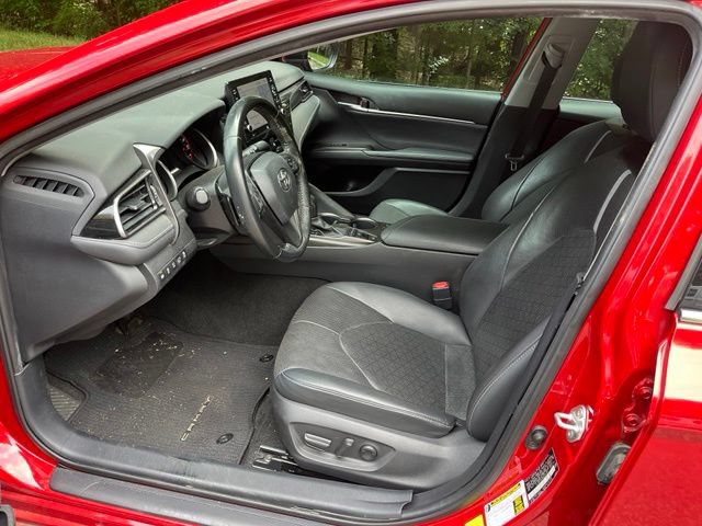 Used 2021 Toyota Camry XSE w/ Navigation Package FWD image 5