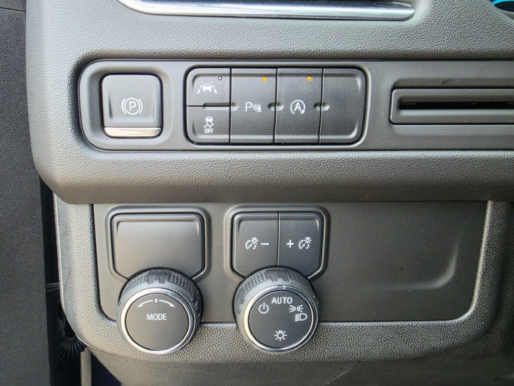 Used 2024 Chevrolet Tahoe LT RWD image 24