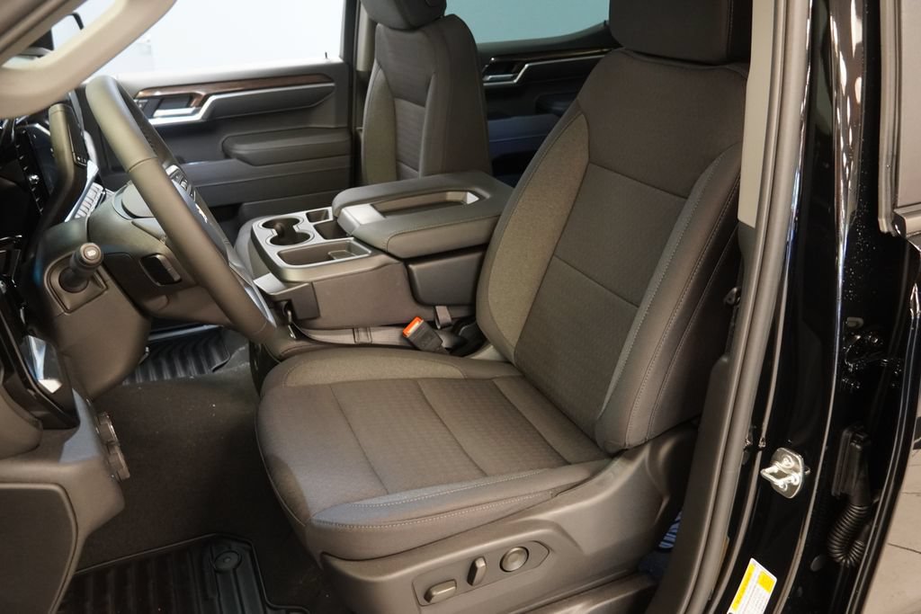 New 2026 Chevrolet Silverado 1500 LT AWD/4WD image 3