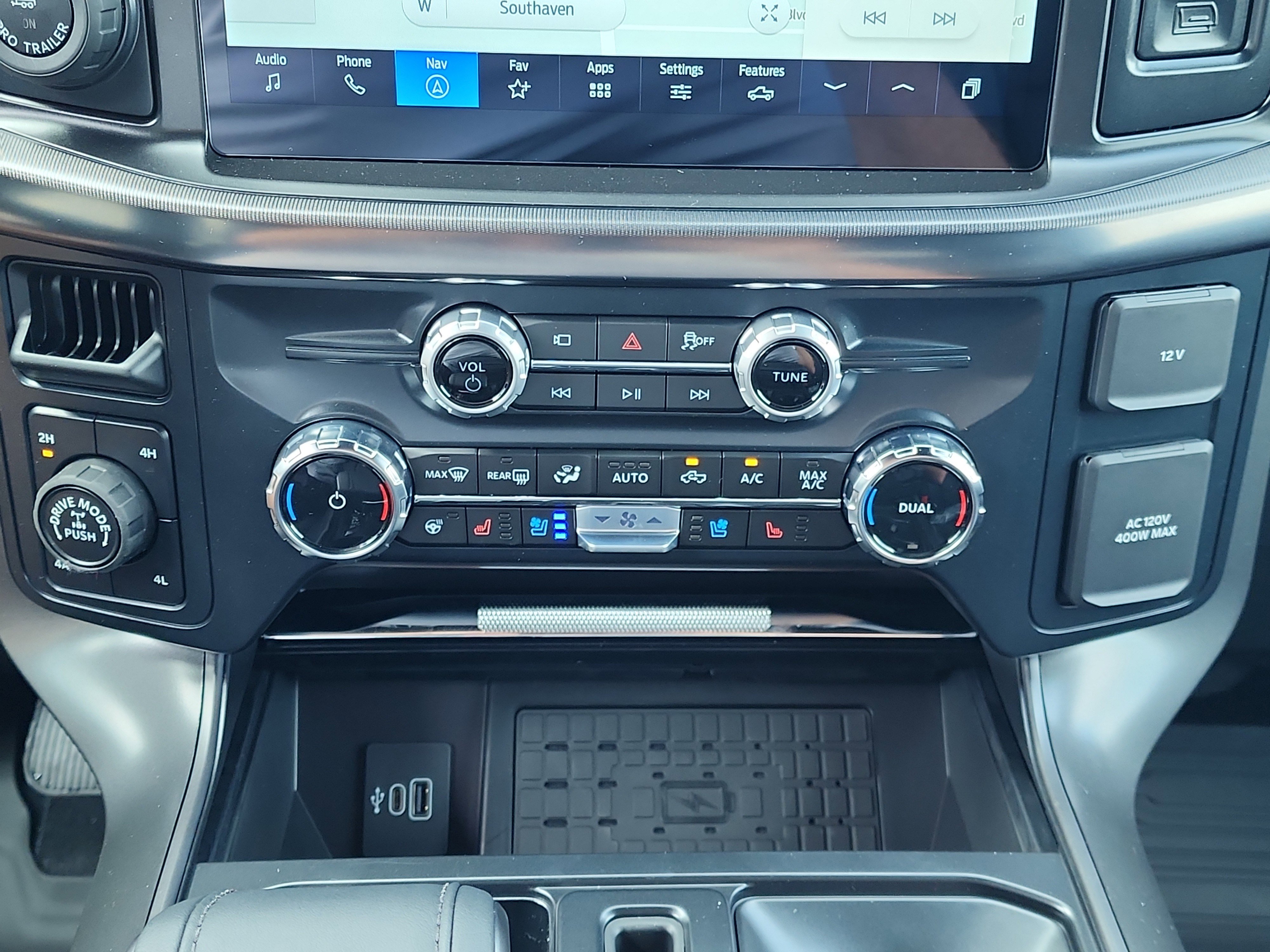 New 2025 Ford F150 Lariat image 13