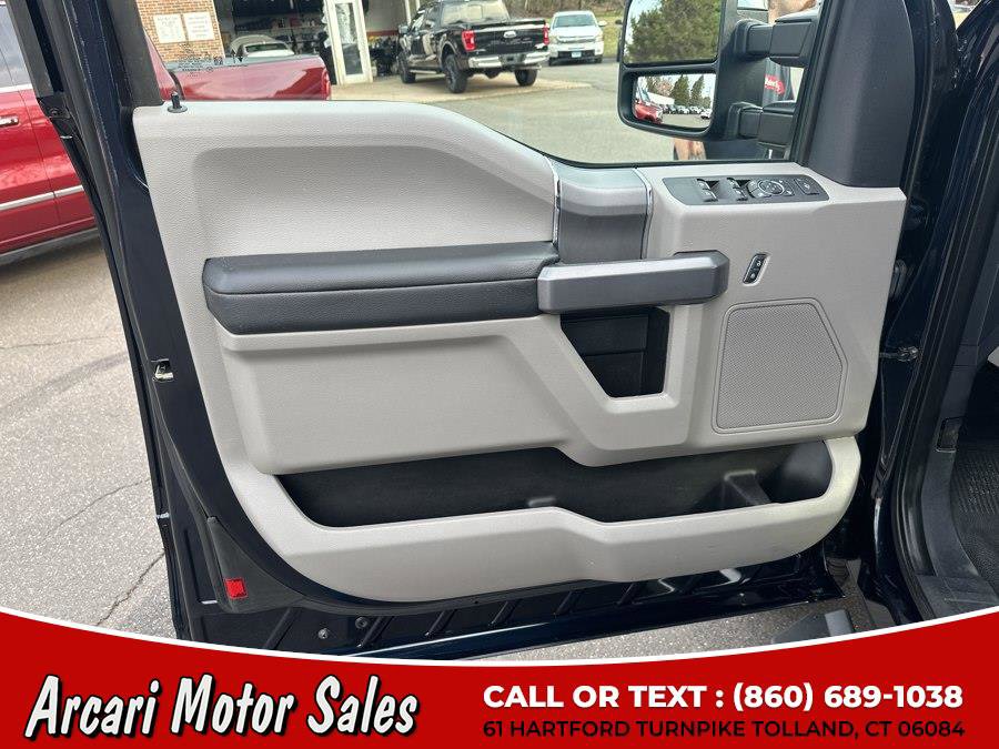 Used 2022 Ford F250 XLT w/ XLT Premium Package image 16