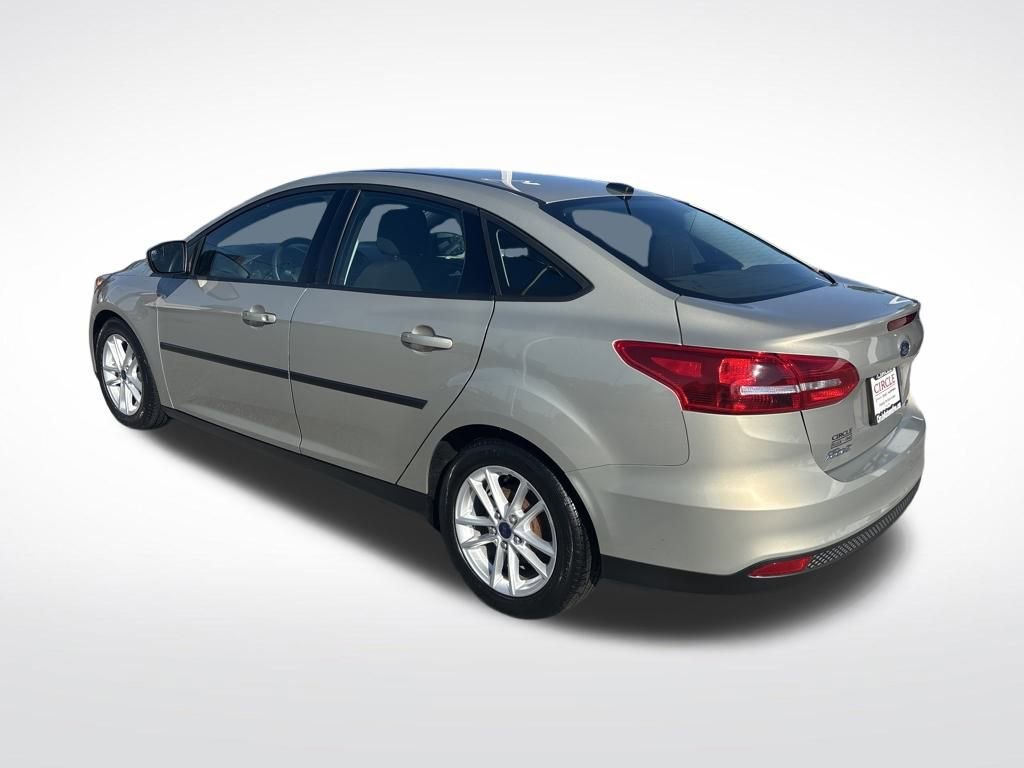 Used 2016 Ford Focus SE image 4