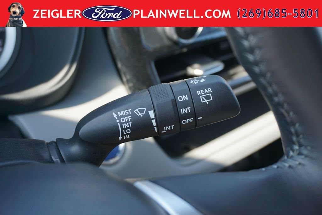 Used 2022 Toyota Highlander LE AWD/4WD image 28