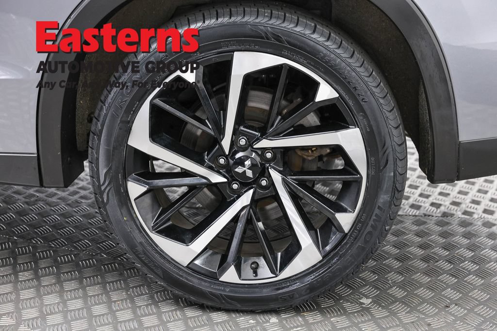 Used 2023 Mitsubishi Outlander SE AWD/4WD image 98