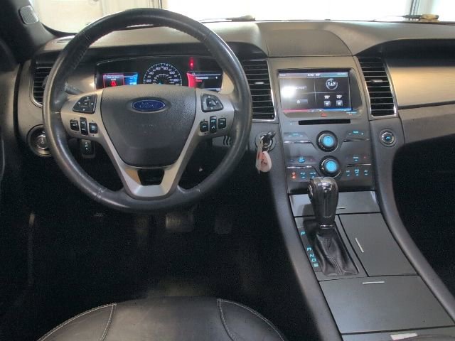 Used 2014 Ford Taurus SEL w/ Equipment Group 201A FWD image 18