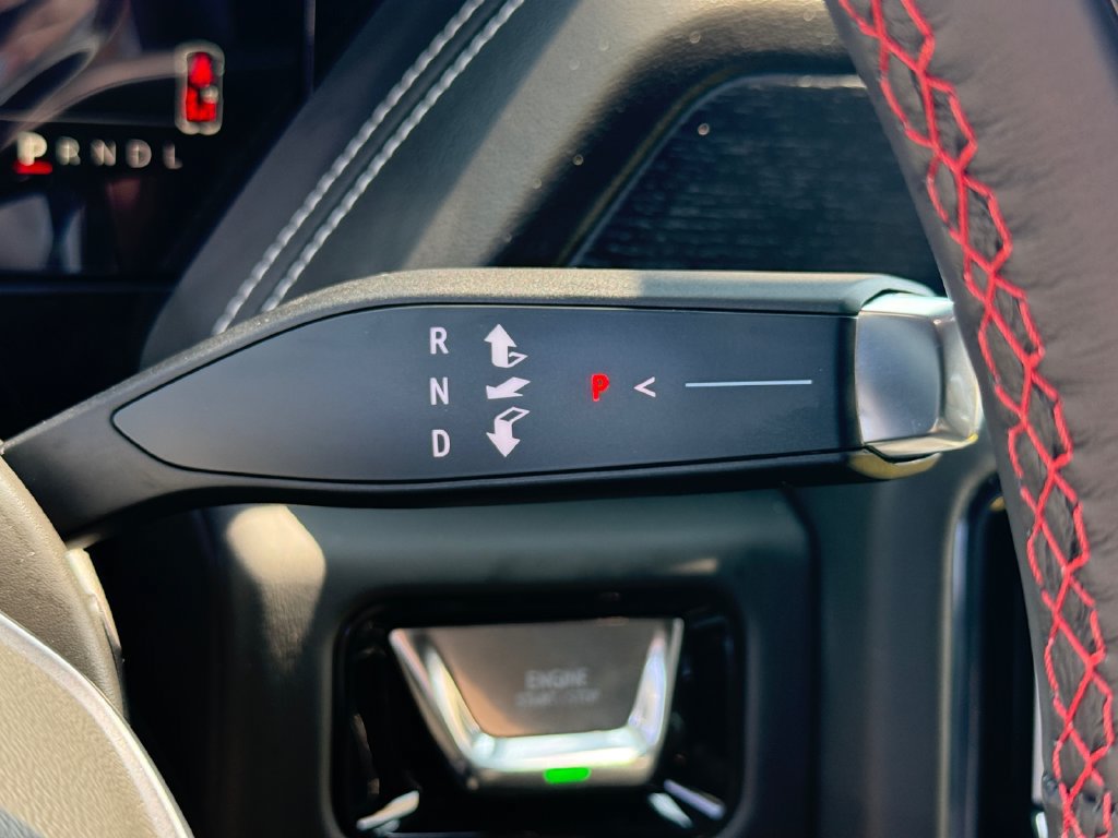 New 2026 GMC Yukon XL AT4 Ultimate AWD/4WD image 32