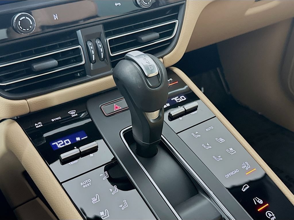 New 2026 Porsche Macan AWD/4WD image 19