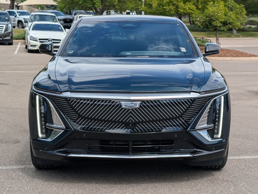 Certified 2024 Cadillac Lyriq Luxury AWD/4WD image 8