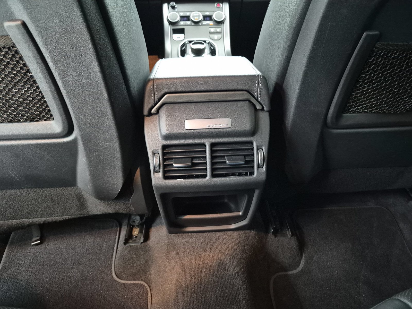 Used 2018 Land Rover Range Rover Evoque SE AWD/4WD image 19