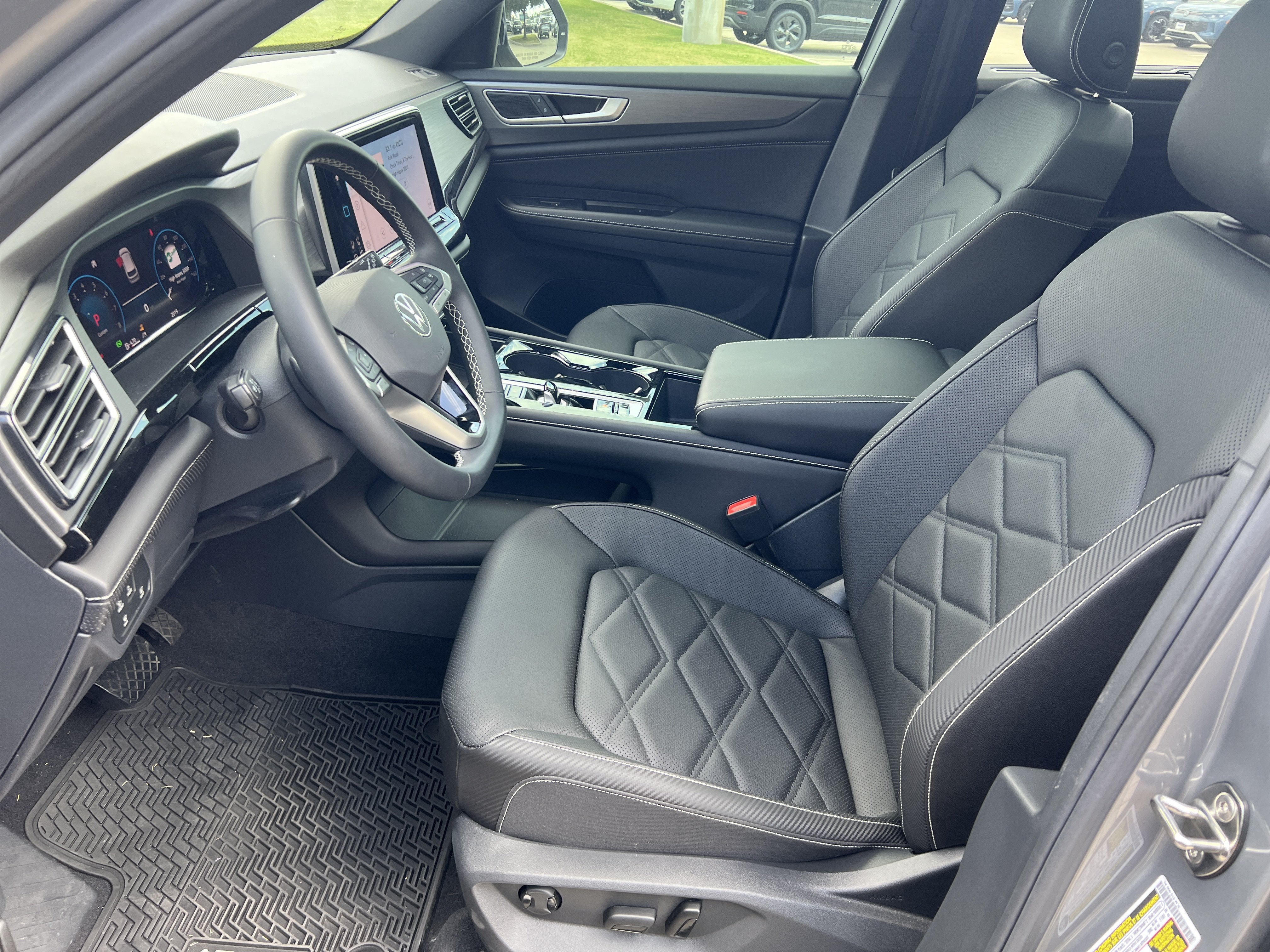 Certified 2026 Volkswagen Atlas Cross Sport SE FWD image 13