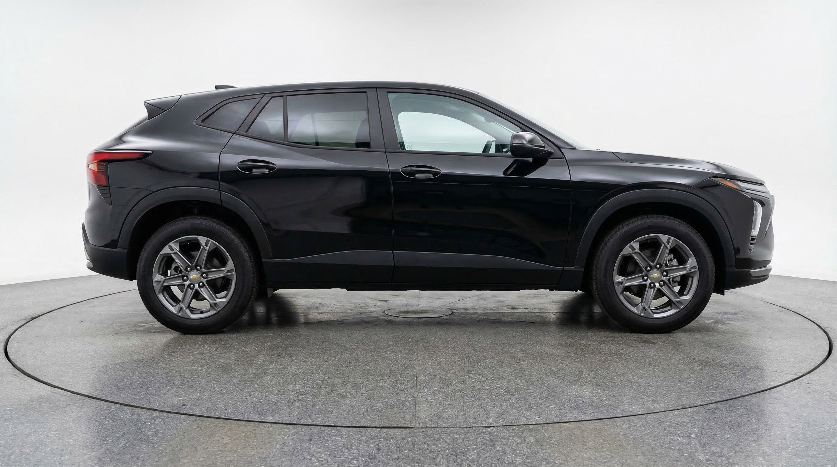 Used 2025 Chevrolet Blazer LT image 11