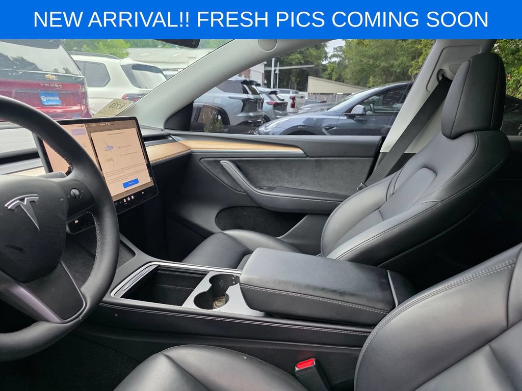 Used 2024 Tesla Model Y Long Range AWD/4WD image 11
