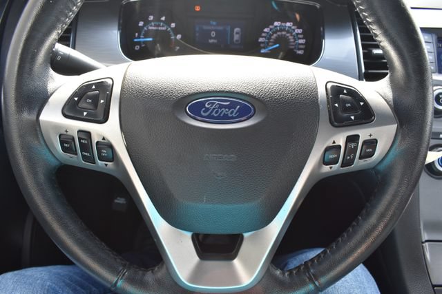 Used 2017 Ford Taurus SEL FWD image 22