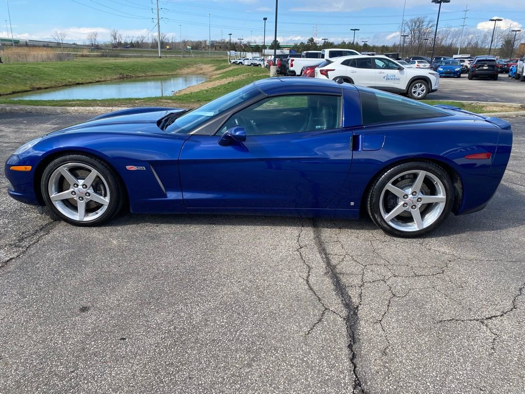 Used 2005 Chevrolet Corvette Coupe w/ Preferred Equipment Group image 4