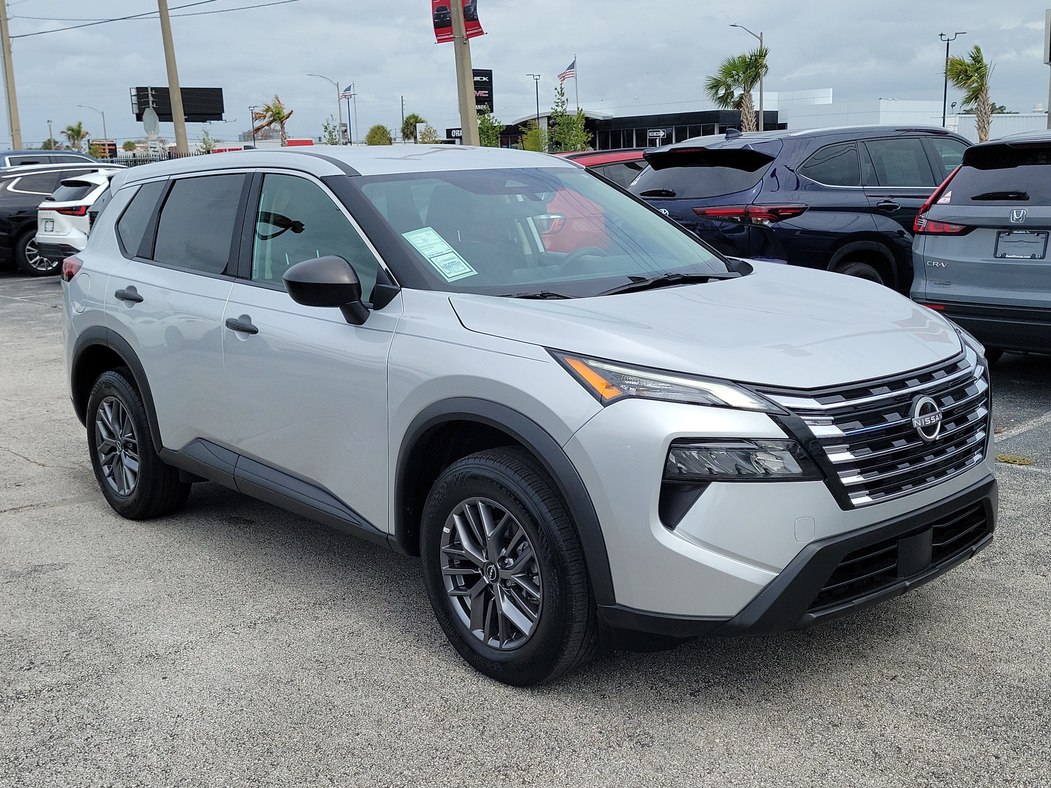 Certified 2025 Nissan Rogue S AWD/4WD image 3