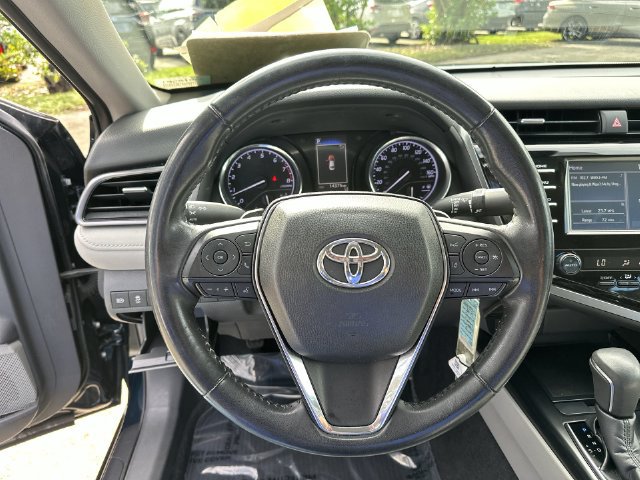 Used 2019 Toyota Camry SE FWD image 14