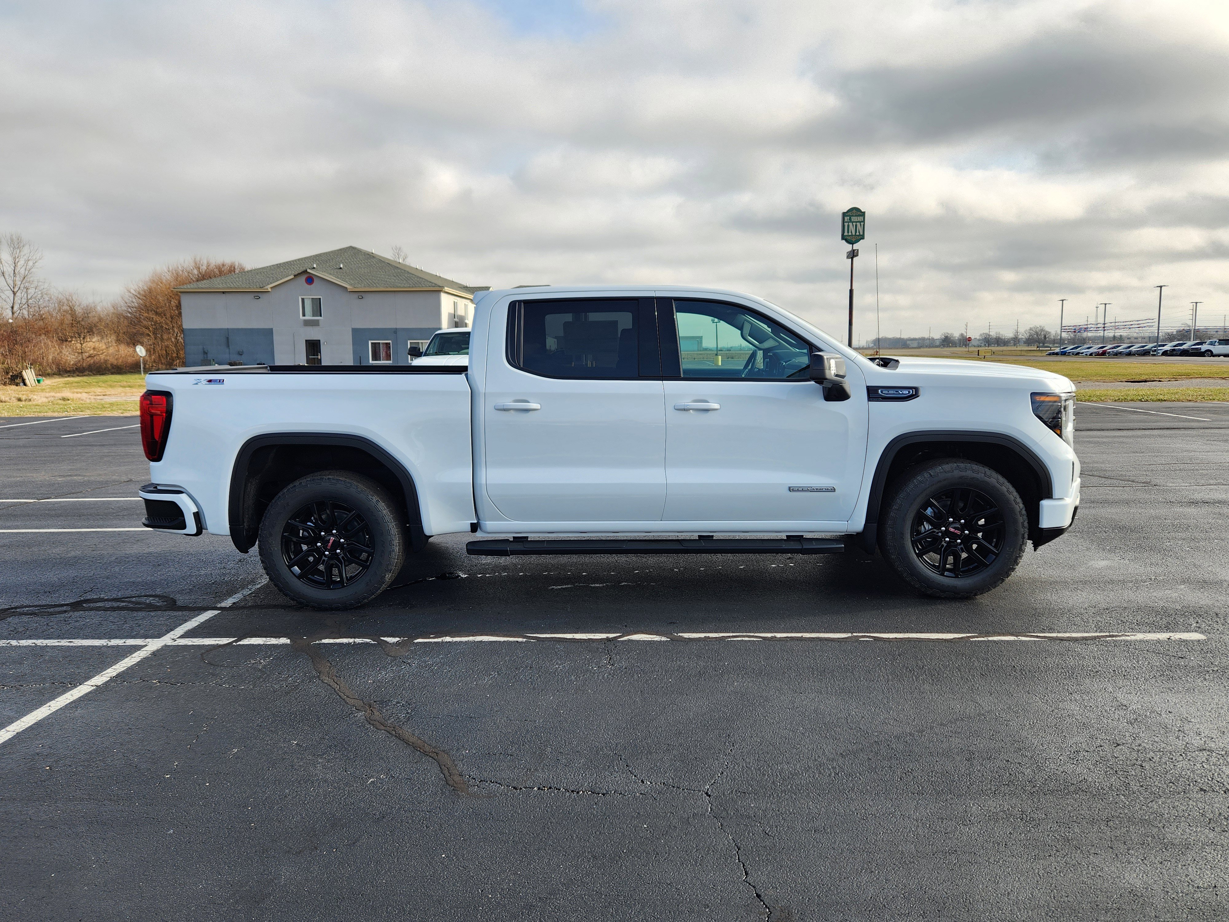 New 2026 GMC Sierra 1500 Elevation w/ Elevation Premium Package image 4