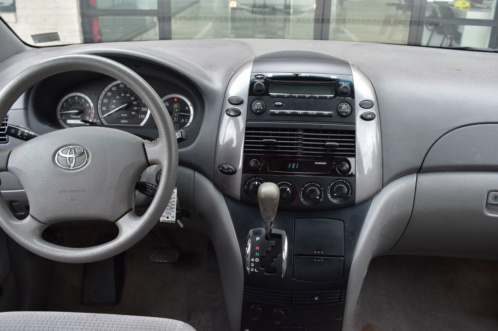 Used 2010 Toyota Sienna CE FWD image 26
