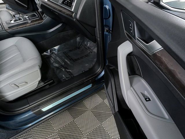 Used 2018 Audi Q5 2.0T Premium Plus w/ Premium Plus Package image 25