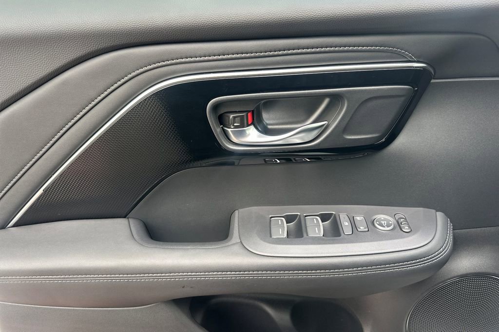 Certified 2025 Acura ADX AWD image 12