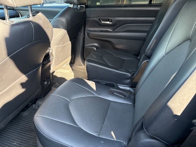 Used 2024 Toyota Grand Highlander XLE image 9