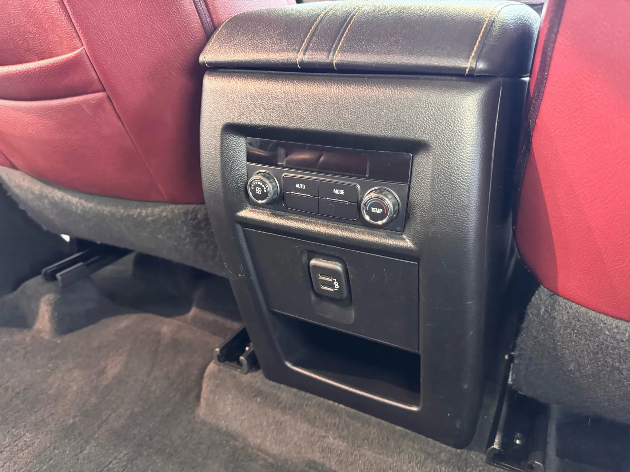 Used 2020 Chevrolet Traverse LS image 18