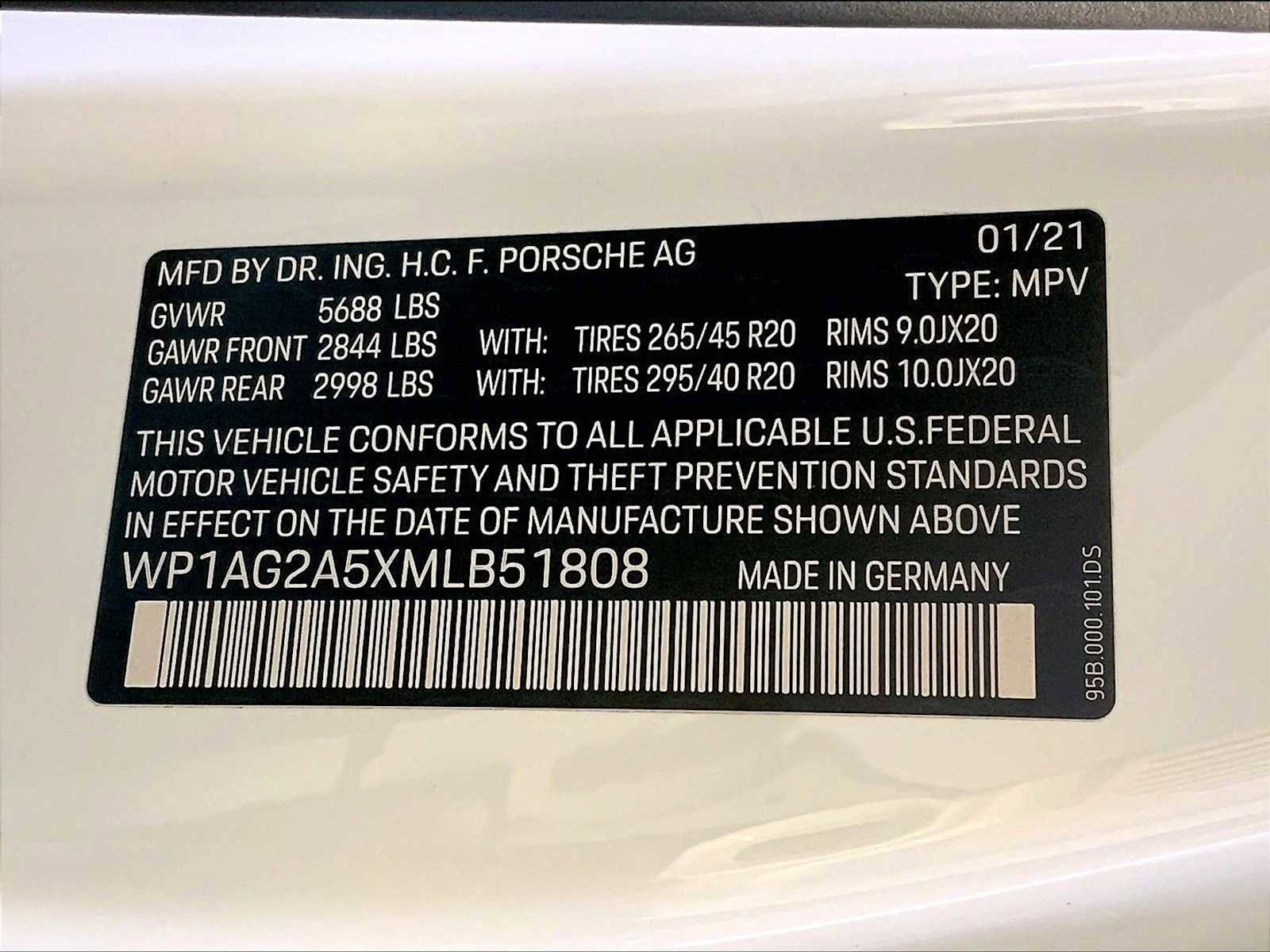 Certified 2021 Porsche Macan GTS AWD/4WD image 36