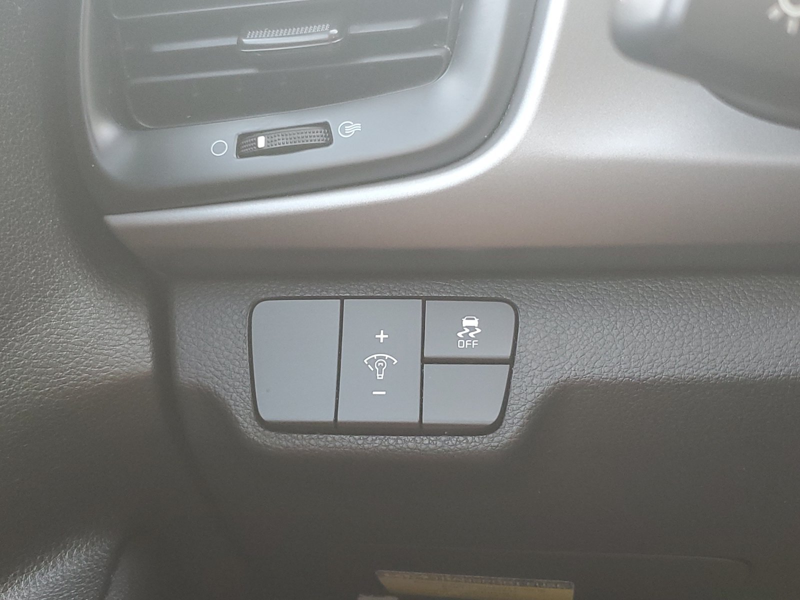 Used 2023 Kia Rio S FWD image 30