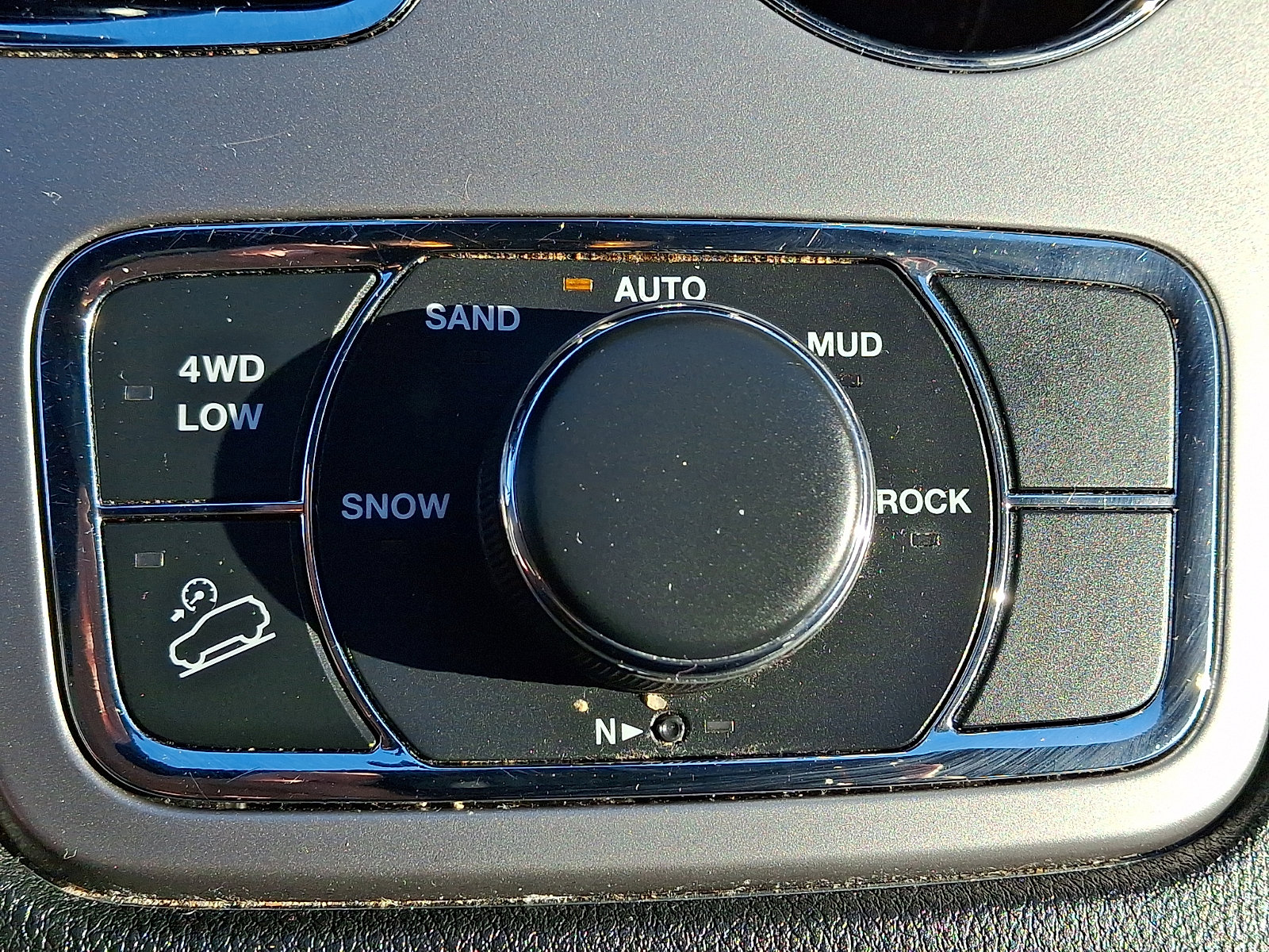 Used 2022 Jeep Grand Cherokee Laredo X image 26