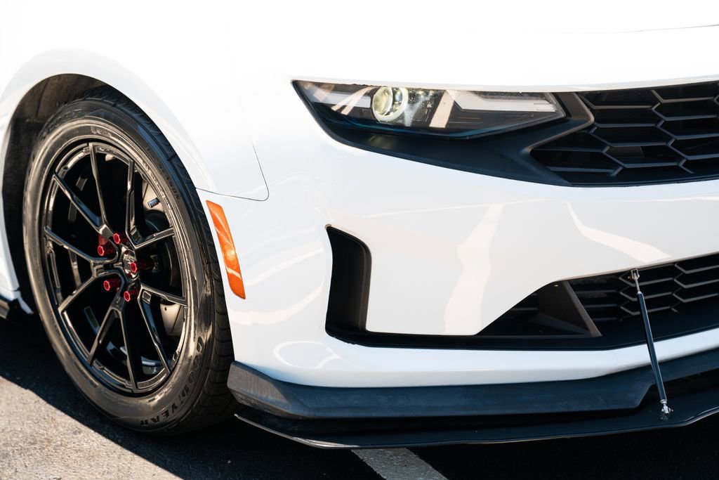 Used 2022 Chevrolet Camaro LS RWD image 9