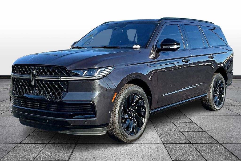 New 2025 Lincoln Navigator Reserve w/ Jet Appearance Package image 2