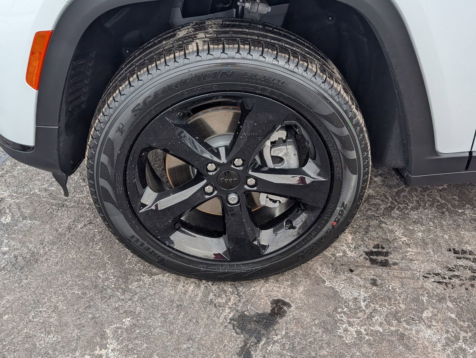 New 2025 Jeep Grand Cherokee L Limited image 30