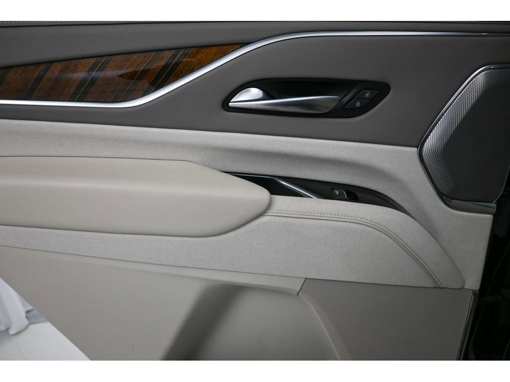 Used 2023 Cadillac Escalade Premium Luxury Platinum image 27