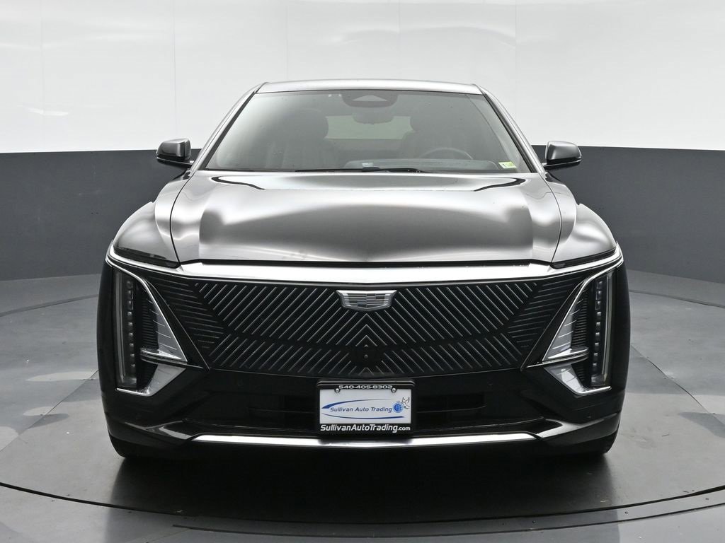 Used 2023 Cadillac Lyriq 2WD image 2