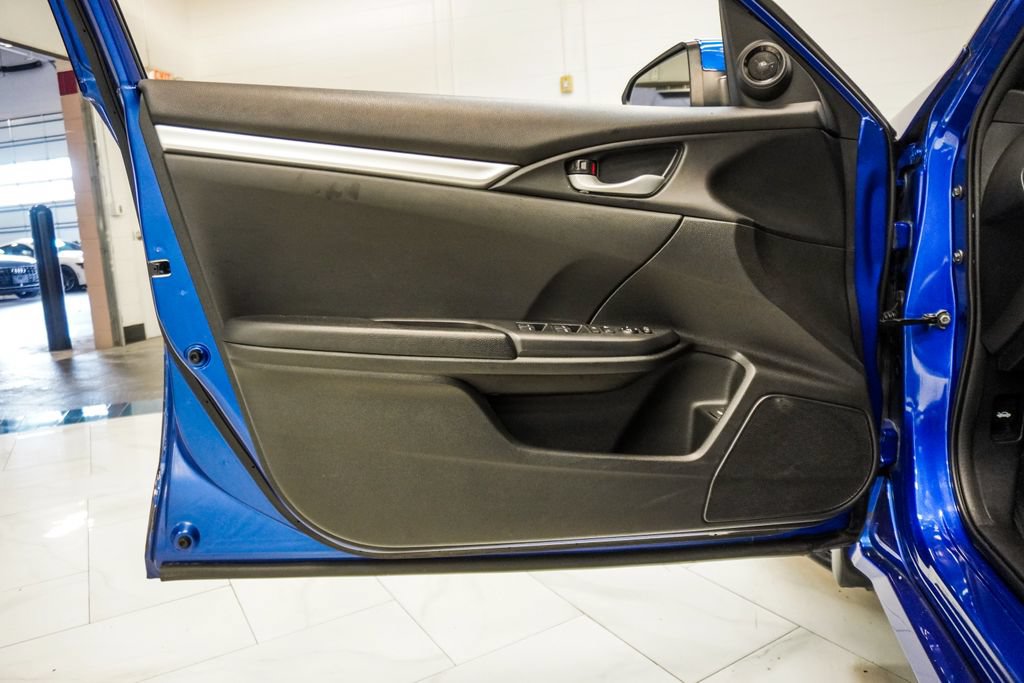 Used 2019 Honda Civic Sport image 7