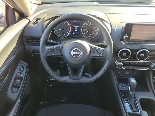 Used 2025 Nissan Sentra S image 12