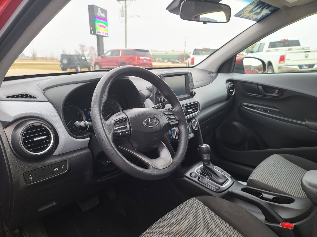Used 2020 Hyundai Kona SE image 8