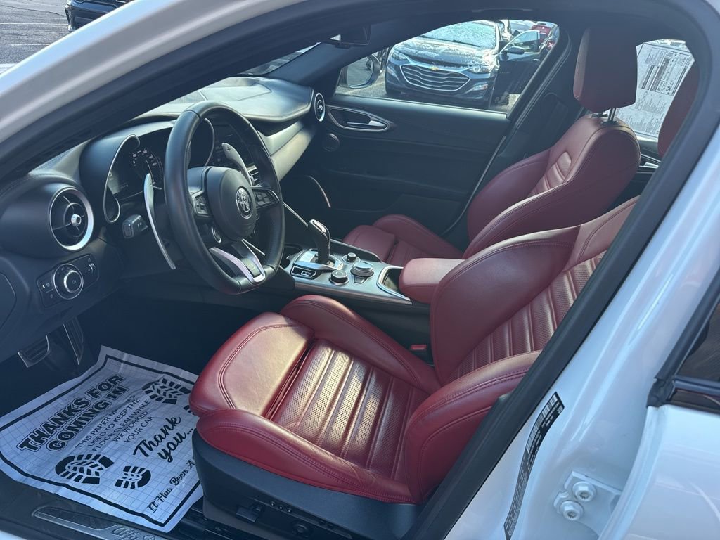 Used 2023 Alfa Romeo Giulia Veloce image 27