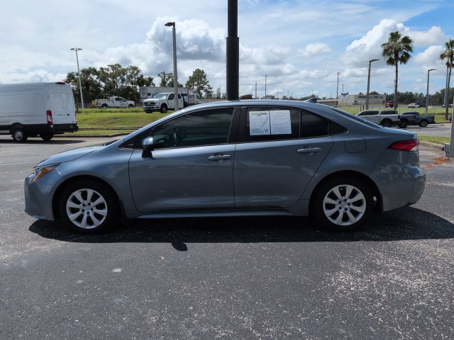 Used 2025 Toyota Corolla LE FWD image 8