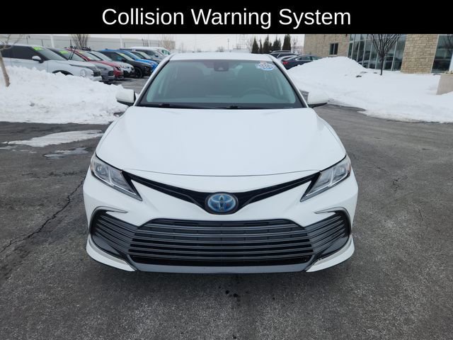 Used 2022 Toyota Camry LE image 2