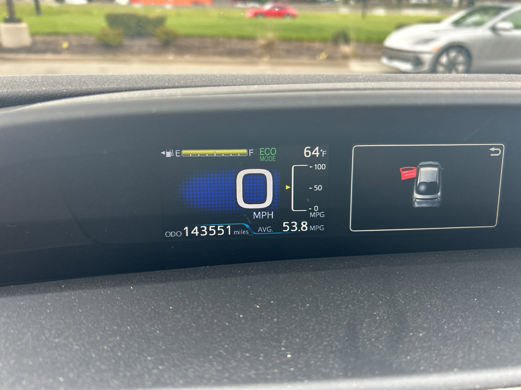 Used 2016 Toyota Prius Four w/ Advanced Technology Package FWD image 8