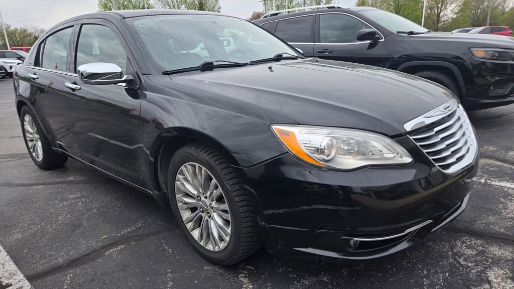 Used 2012 Chrysler 200 Limited FWD image 2