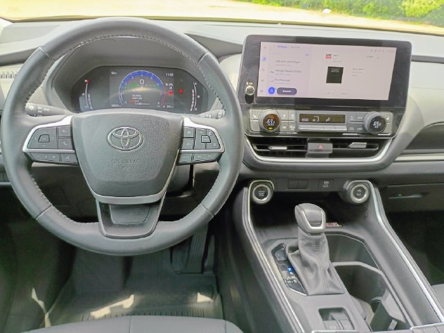 Used 2024 Toyota Grand Highlander FWD image 31