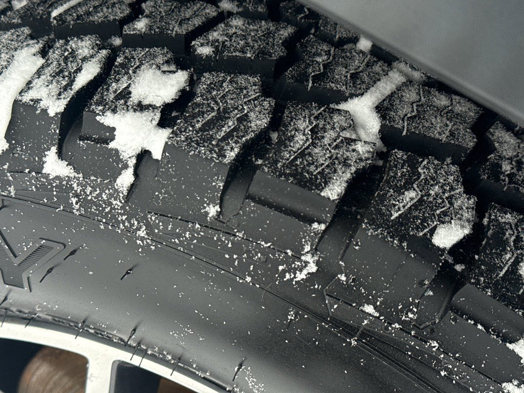 Used 2017 Jeep Grand Cherokee Limited w/ Trailer Tow Group IV image 10