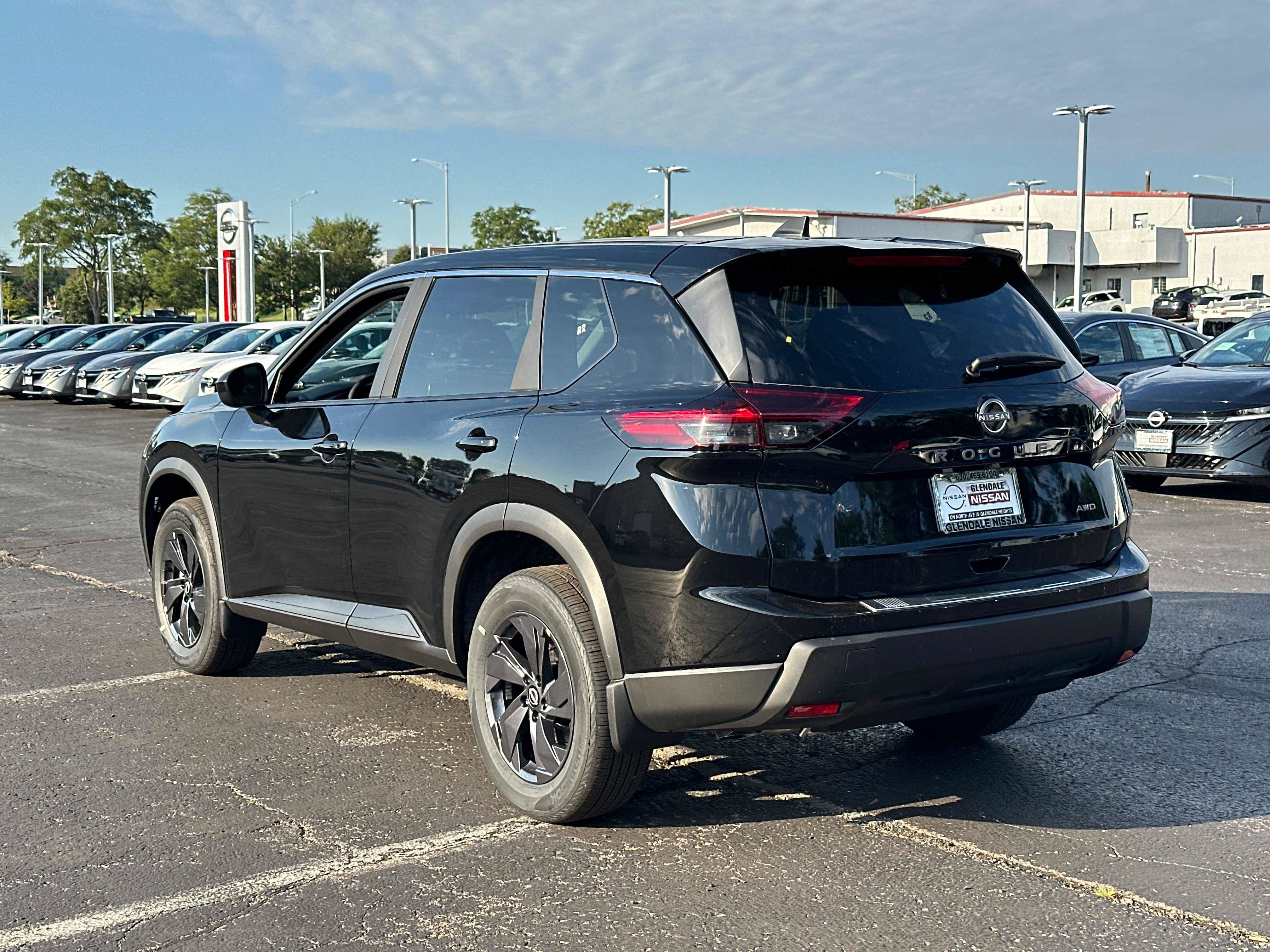 New 2026 Nissan Rogue SV w/ Cold Weather Package AWD/4WD image 6