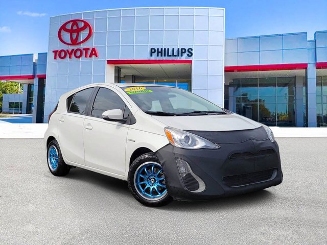 Used 2016 Toyota Prius C Two image 1