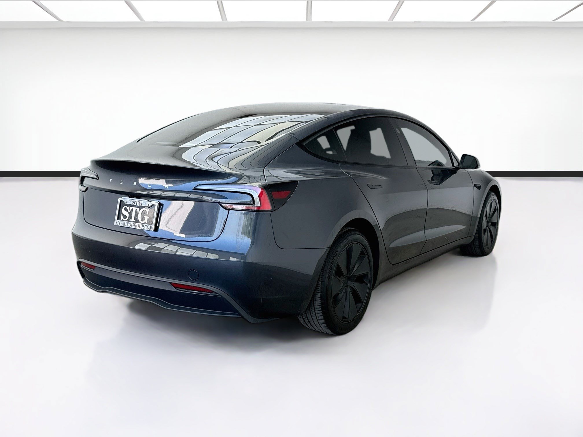 Used 2025 Tesla Model 3 Long Range RWD image 4