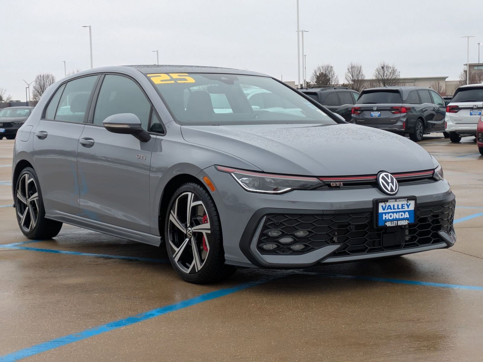 Used 2025 Volkswagen GTI SE image 4