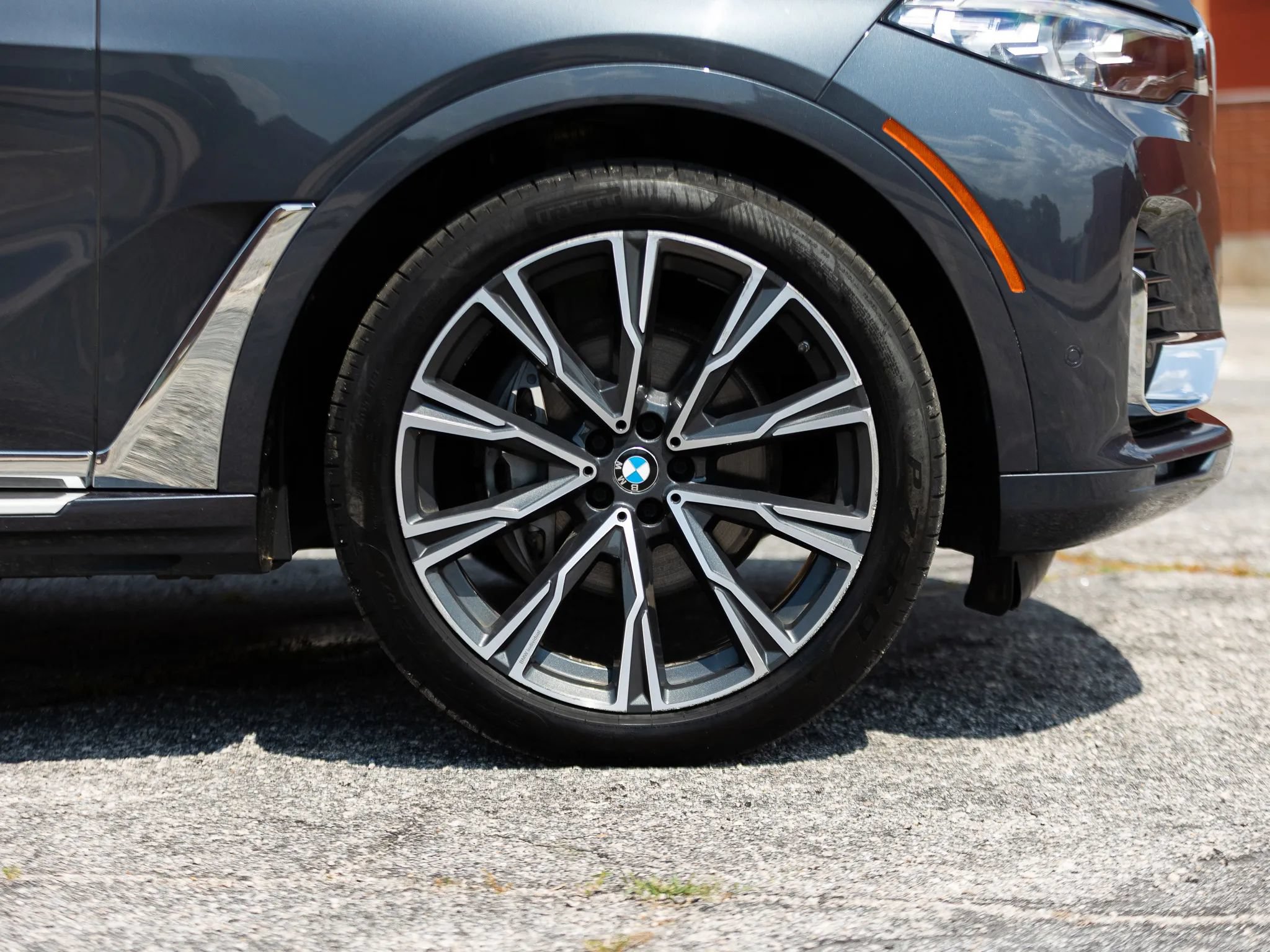 Used 2019 BMW X7 xDrive40i w/ Premium Package AWD/4WD image 15
